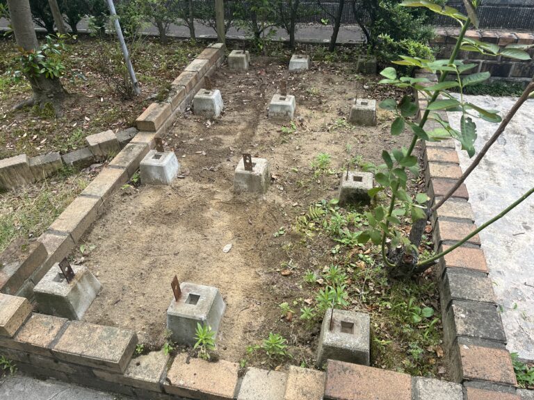 【家まわりDIY】束石12個を掘り出せ！昔の自分を呪いながら汗だく作業【ウッドデッキ跡地】