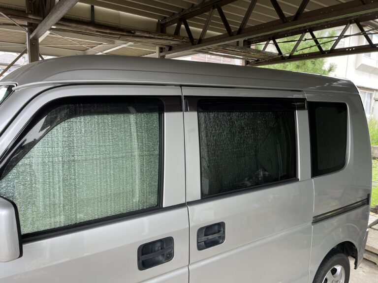 【エブリイ車中泊DIY】100均材料でサンシェードを自作してみた（前編）【DA64V車中泊計画①】