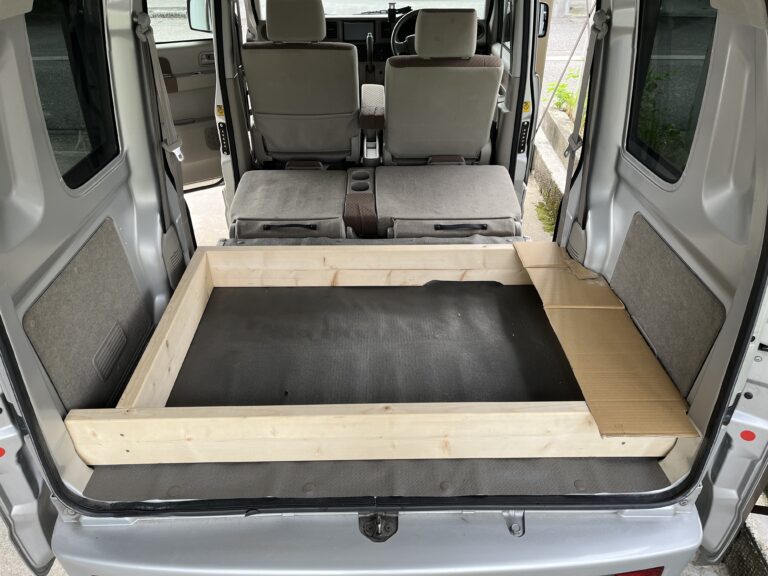 【エブリイ車中泊DIY】床板張りスタート！土台づくり＆型取りでワクワクが止まらない編【DA64V車中泊計画④】