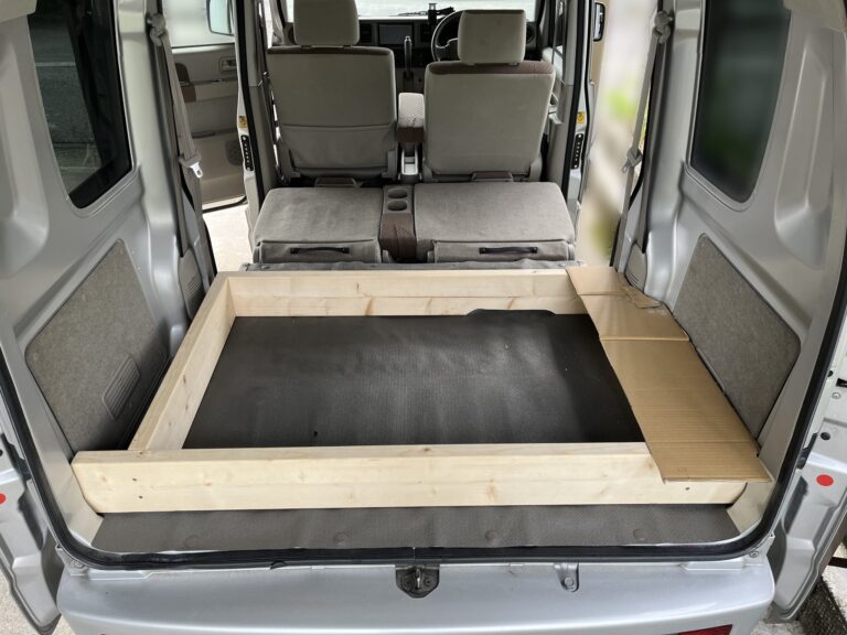【エブリイ車中泊DIY】床板張りスタート！土台づくり＆型取りでワクワクが止まらない編【DA64V車中泊計画④】