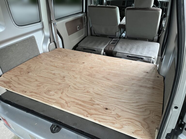 【エブリイ車中泊DIY】後部床板ついに完成！ニヤニヤが止まらない。ジグソー活躍編【DA64V車中泊計画⑤】