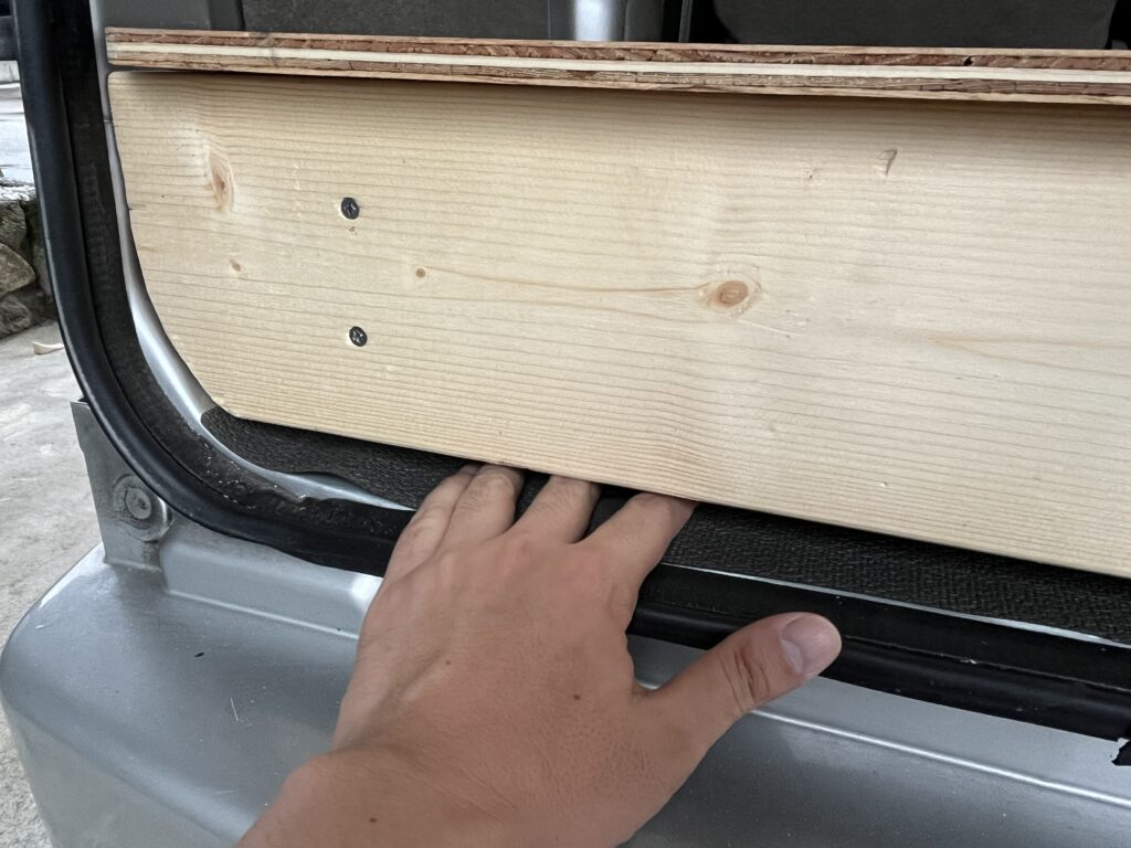 曲線部分でスペース保持できている様子