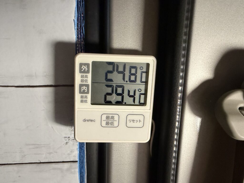 WAVE 3運転開始時の外気温24.8℃とエブリイ車内温度29.4℃