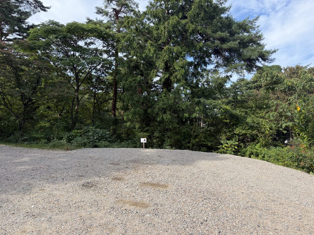 エブリイとキャンプ道具を片付けたあとの閑乗寺公園キャンプ場ソロサイト
